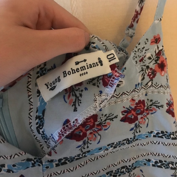 YOUNG BOHEMIANS Light Blue Floral Romper - Picture 5 of 6